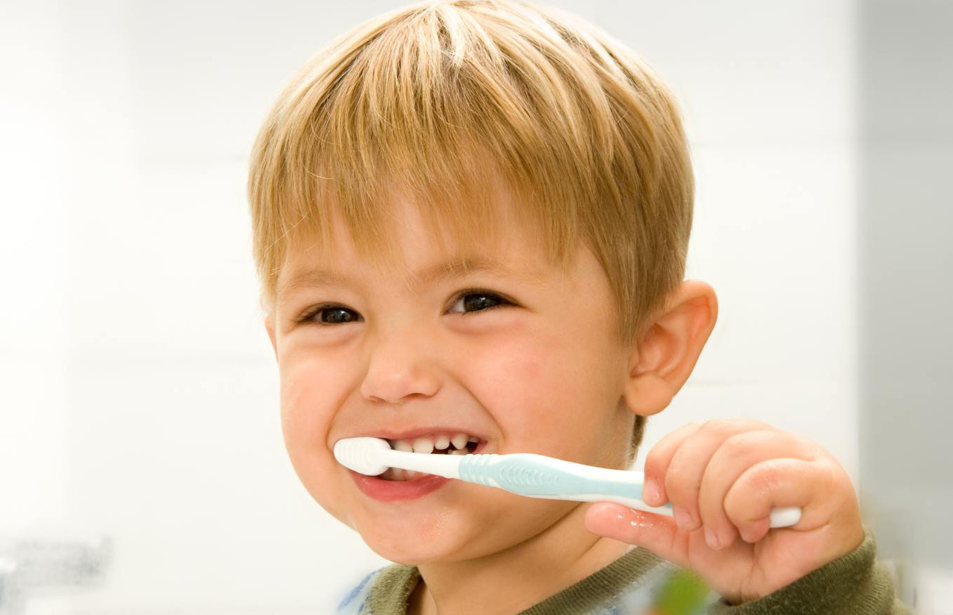 bambino paziente contento